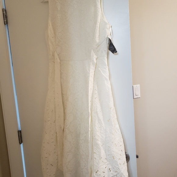 DISCOUNTED SHIPPING- Eva byEva Franco Bridal sold at Anthropologisize 8 - Picture 2 of 3